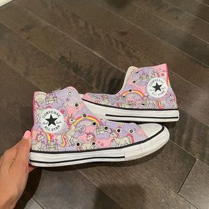 Converse unicorn little girl